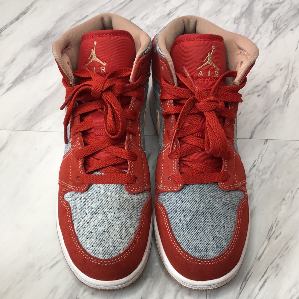 Air Jordan 1 Mid “Denim”, Men’s/Youth Size 5, Women’s 6.5 - Picture 14 of 15